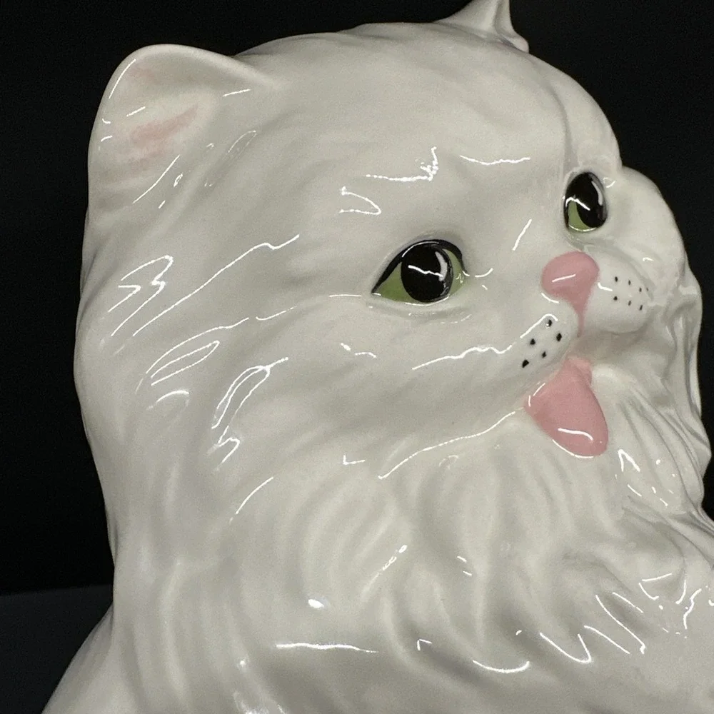 Vintage Ceramic White Persian Cat Figure Statue Long Haired Tongue 10